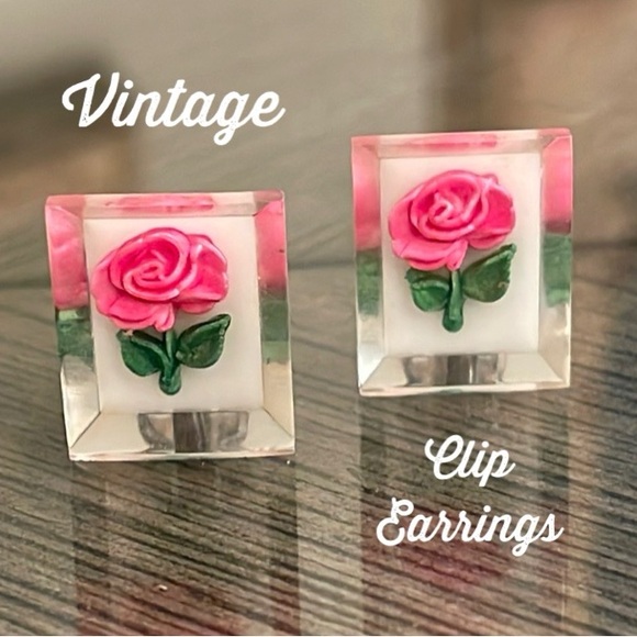 Vintage Jewelry - Vintage Clear Rectangle Lucite Reverse Carved Pink Painted Rose Clip Earrings